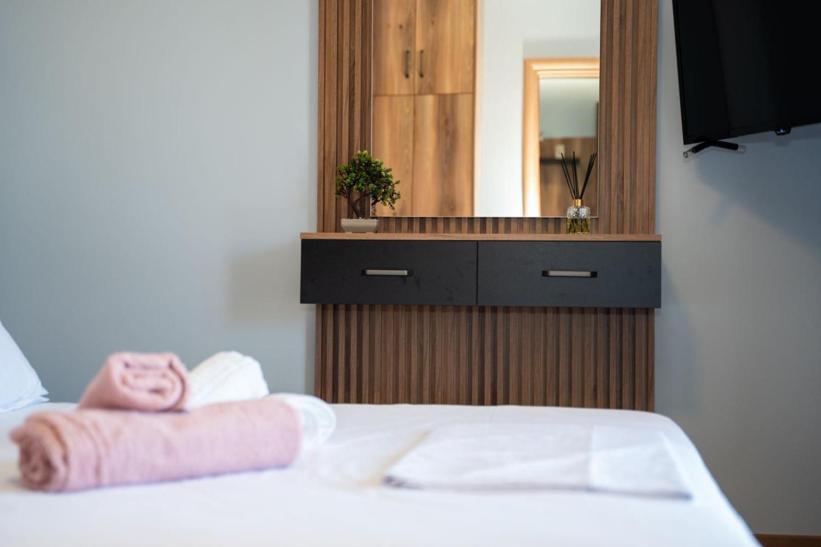 סרנדה Roel Apartments מראה חיצוני תמונה