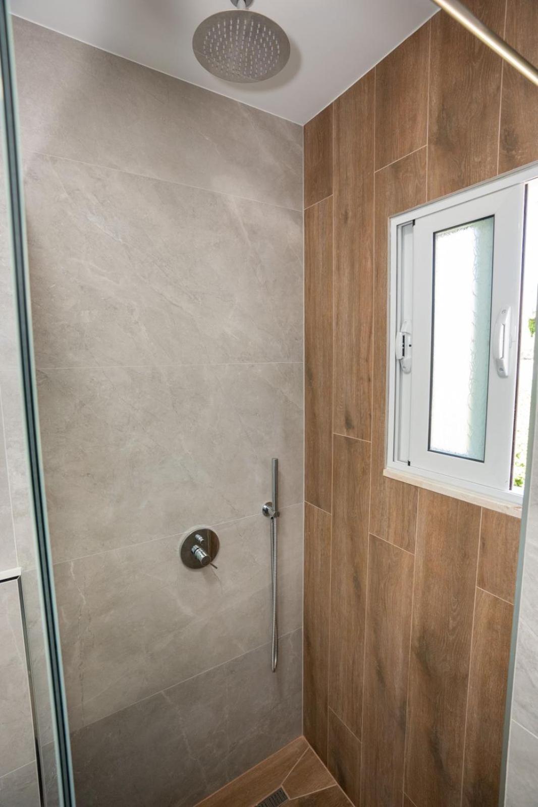 סרנדה Roel Apartments מראה חיצוני תמונה