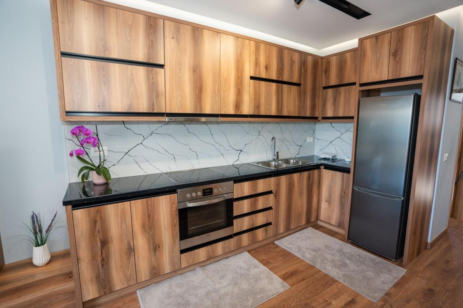 סרנדה Roel Apartments מראה חיצוני תמונה